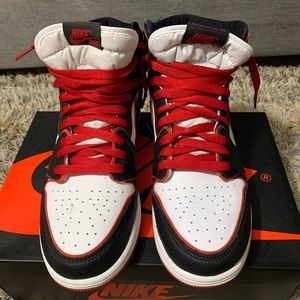 Air Jordan 1. US 7Y. EU40